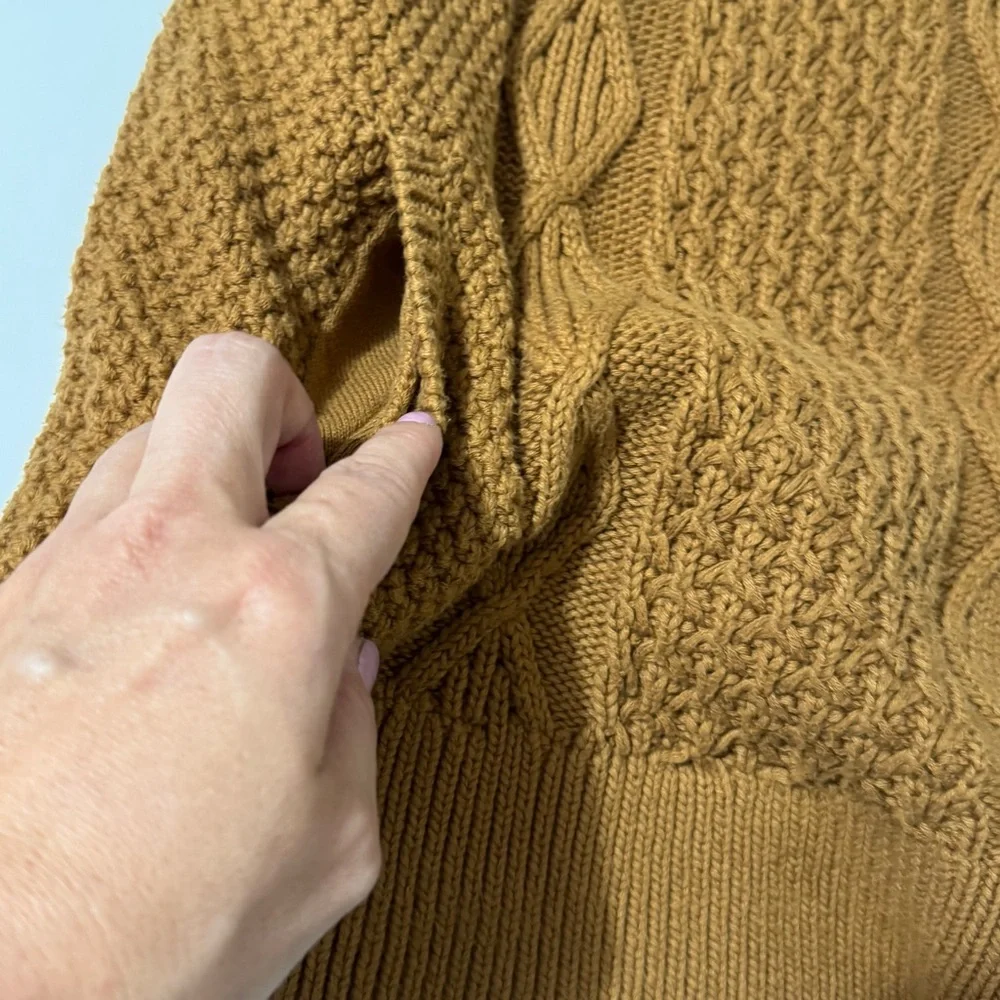 L.L. Bean signature 100% cotton cable knit Brown sweater w/pockets medium - Picture 8 of 9